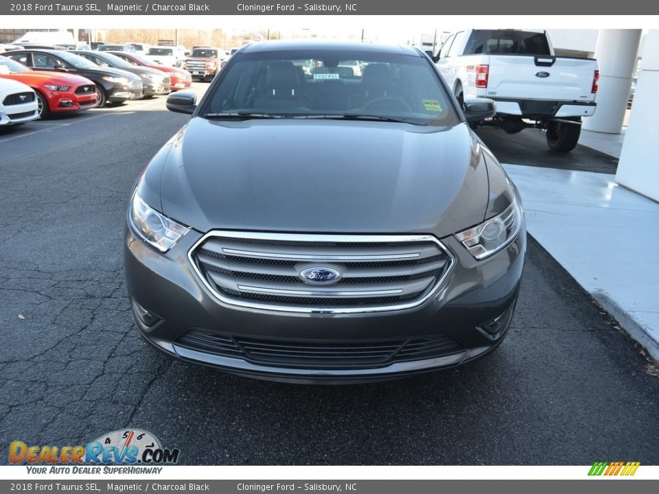 2018 Ford Taurus SEL Magnetic / Charcoal Black Photo #4