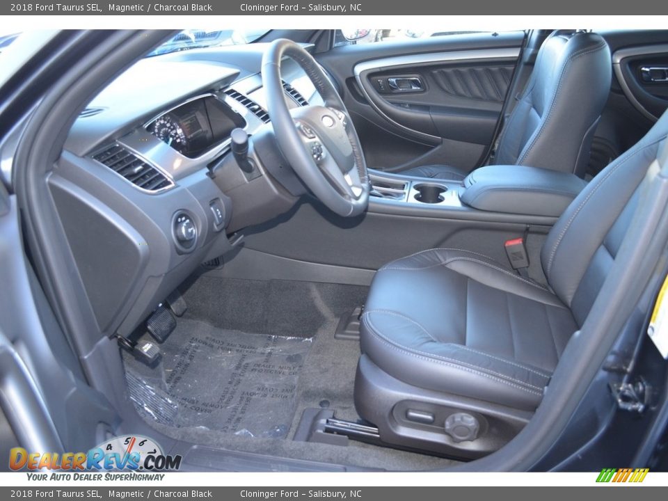 2018 Ford Taurus SEL Magnetic / Charcoal Black Photo #6
