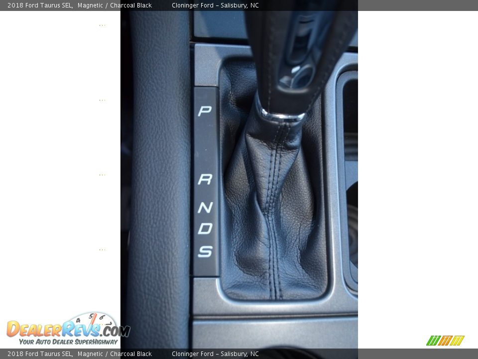 2018 Ford Taurus SEL Magnetic / Charcoal Black Photo #15