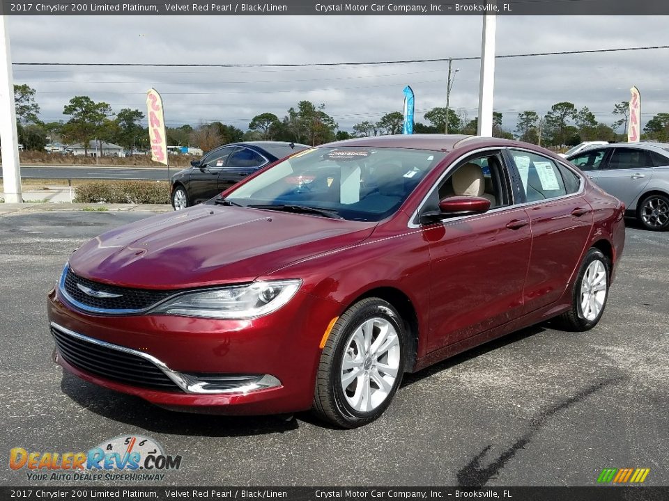 Front 3/4 View of 2017 Chrysler 200 Limited Platinum Photo #1