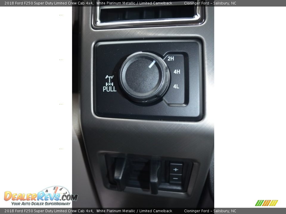Controls of 2018 Ford F250 Super Duty Limited Crew Cab 4x4 Photo #20