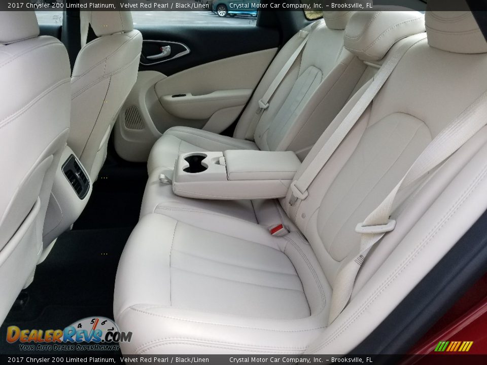 Rear Seat of 2017 Chrysler 200 Limited Platinum Photo #10