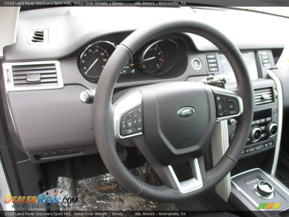 2018 Land Rover Discovery Sport HSE Steering Wheel Photo #14