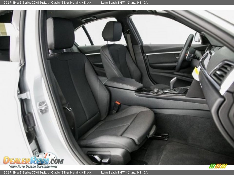 2017 BMW 3 Series 330i Sedan Glacier Silver Metallic / Black Photo #6