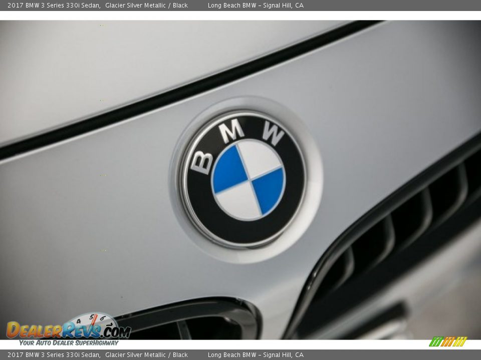 2017 BMW 3 Series 330i Sedan Glacier Silver Metallic / Black Photo #26