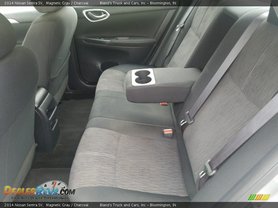 2014 Nissan Sentra SV Magnetic Gray / Charcoal Photo #25