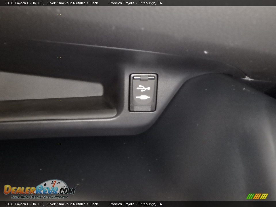 2018 Toyota C-HR XLE Silver Knockout Metallic / Black Photo #13