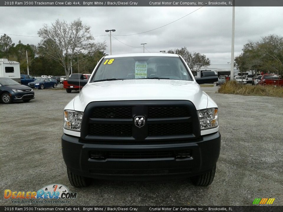 2018 Ram 3500 Tradesman Crew Cab 4x4 Bright White / Black/Diesel Gray Photo #8