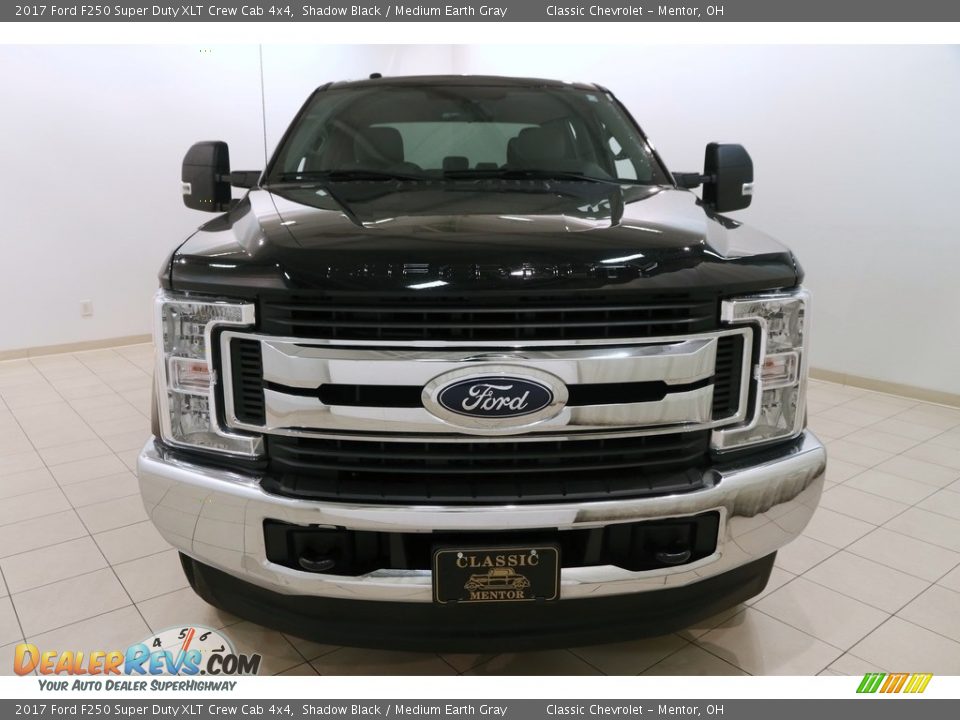 2017 Ford F250 Super Duty XLT Crew Cab 4x4 Shadow Black / Medium Earth Gray Photo #2