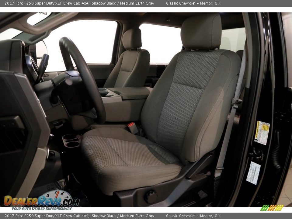 2017 Ford F250 Super Duty XLT Crew Cab 4x4 Shadow Black / Medium Earth Gray Photo #5
