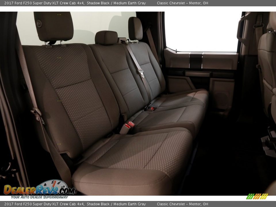 2017 Ford F250 Super Duty XLT Crew Cab 4x4 Shadow Black / Medium Earth Gray Photo #14