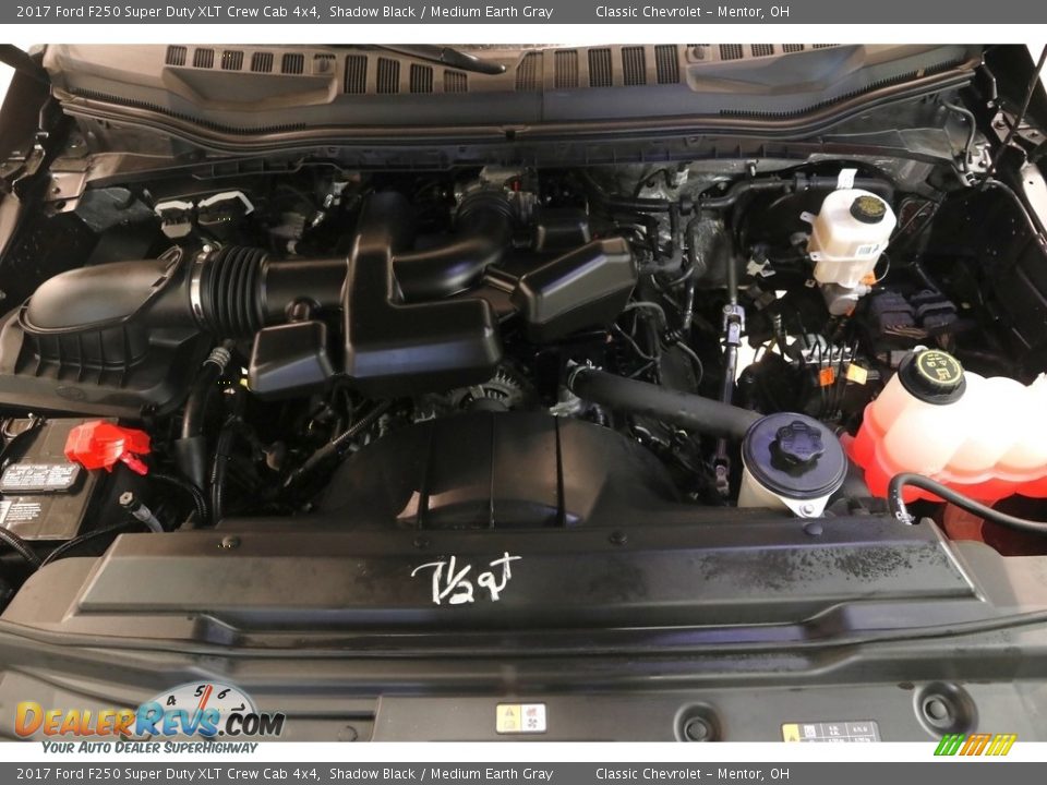 2017 Ford F250 Super Duty XLT Crew Cab 4x4 Shadow Black / Medium Earth Gray Photo #17
