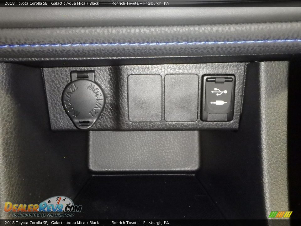 2018 Toyota Corolla SE Galactic Aqua Mica / Black Photo #13
