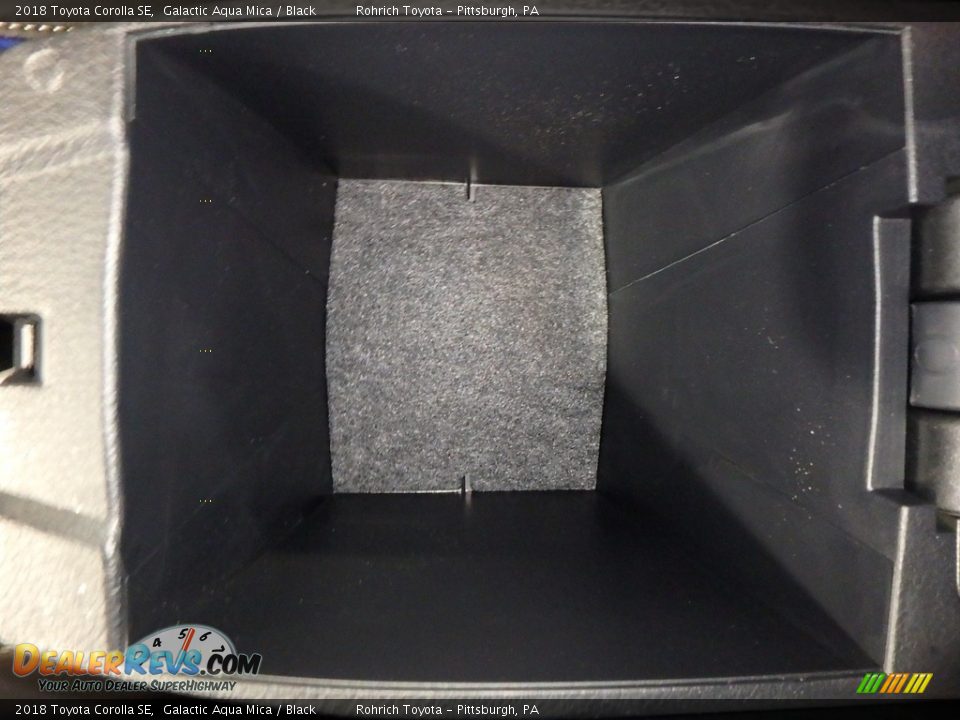 2018 Toyota Corolla SE Galactic Aqua Mica / Black Photo #14