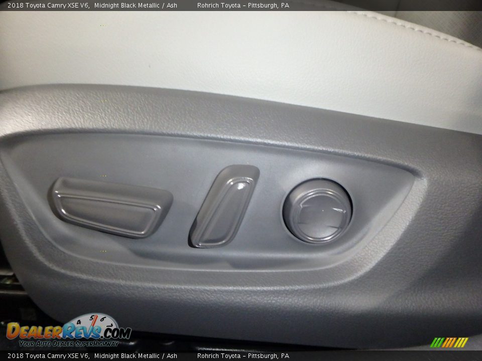 2018 Toyota Camry XSE V6 Midnight Black Metallic / Ash Photo #11