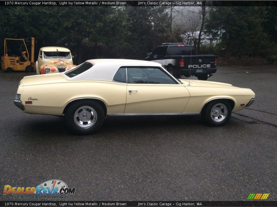 Light Ivy Yellow Metallic 1970 Mercury Cougar Hardtop Photo #3