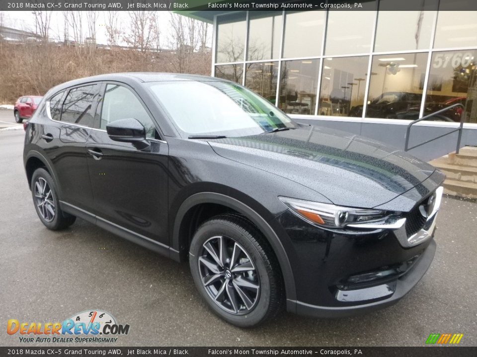 Front 3/4 View of 2018 Mazda CX-5 Grand Touring AWD Photo #3