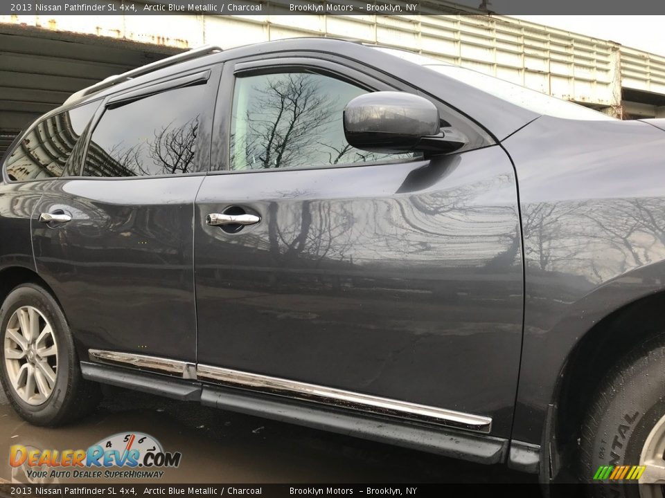 2013 Nissan Pathfinder SL 4x4 Arctic Blue Metallic / Charcoal Photo #11