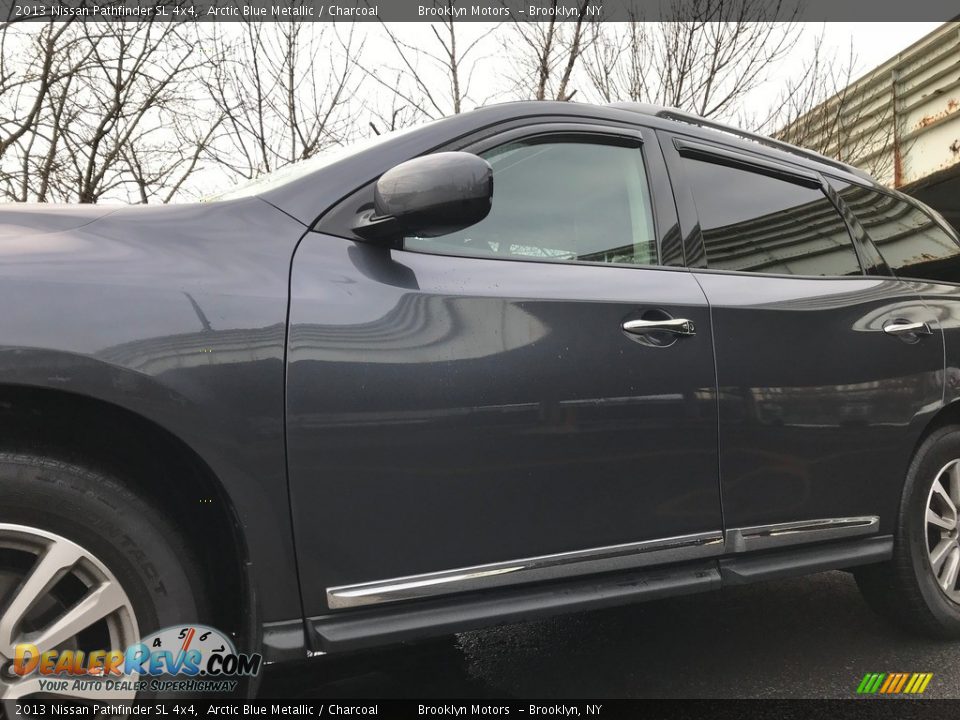2013 Nissan Pathfinder SL 4x4 Arctic Blue Metallic / Charcoal Photo #12