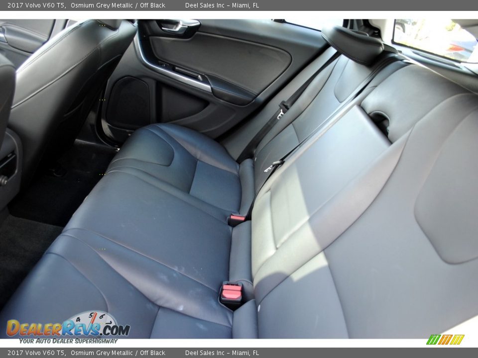 2017 Volvo V60 T5 Osmium Grey Metallic / Off Black Photo #11