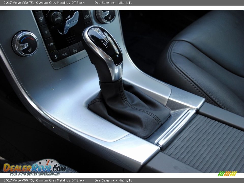 2017 Volvo V60 T5 Osmium Grey Metallic / Off Black Photo #15