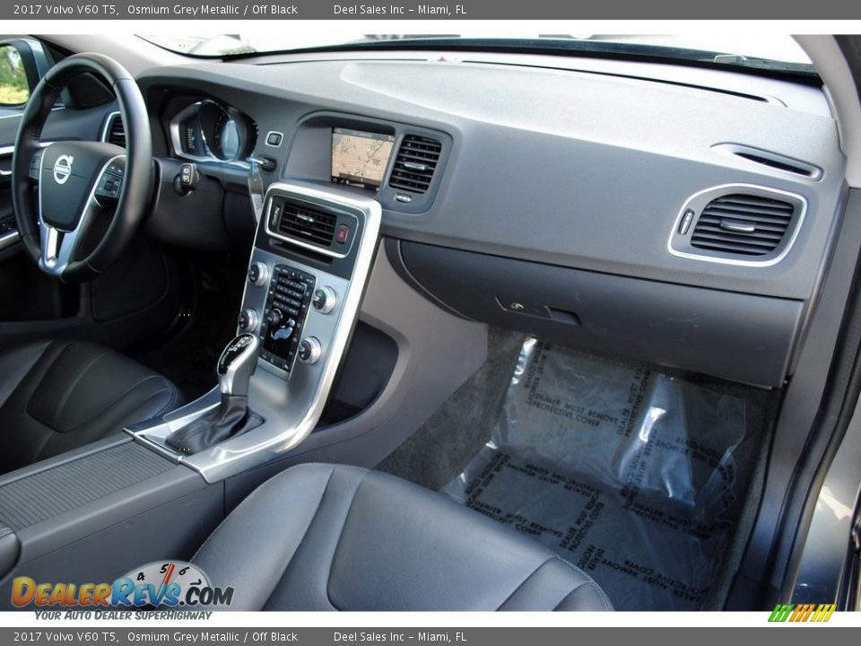2017 Volvo V60 T5 Osmium Grey Metallic / Off Black Photo #19