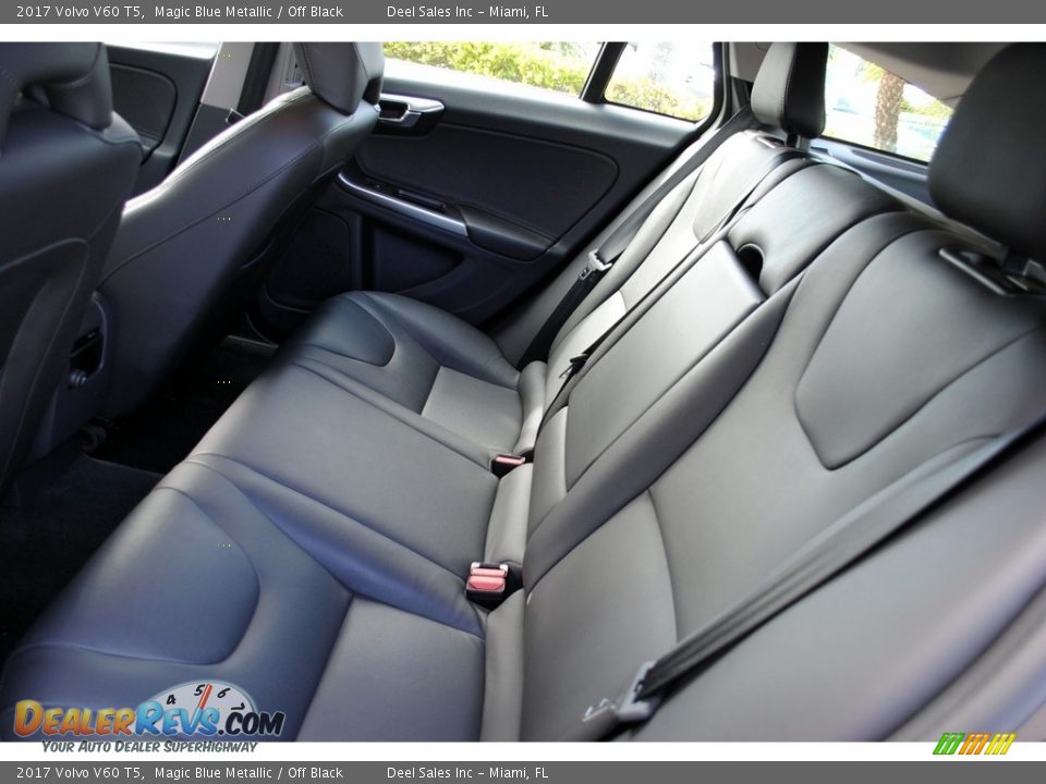 2017 Volvo V60 T5 Magic Blue Metallic / Off Black Photo #11