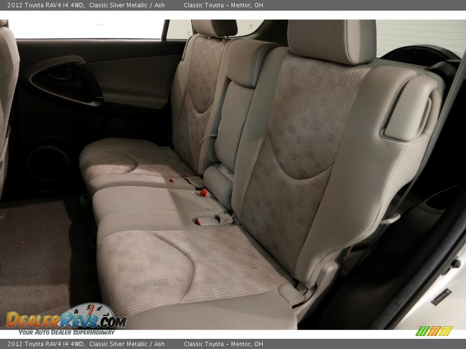 2012 Toyota RAV4 I4 4WD Classic Silver Metallic / Ash Photo #17