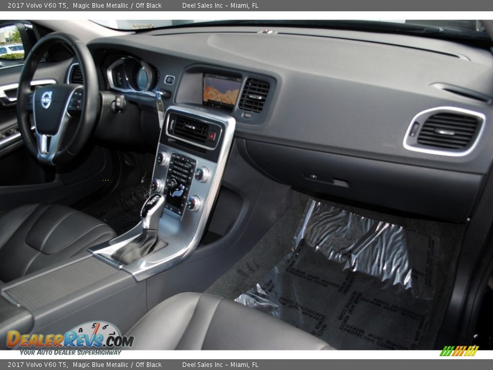 2017 Volvo V60 T5 Magic Blue Metallic / Off Black Photo #19