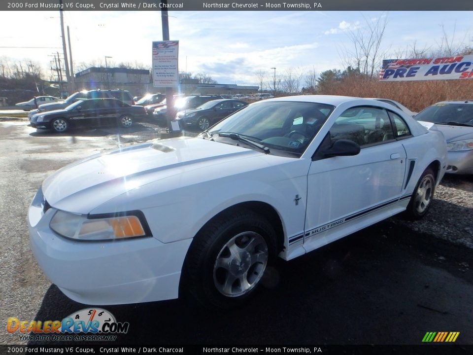 2000 Ford Mustang V6 Coupe Crystal White / Dark Charcoal Photo #1