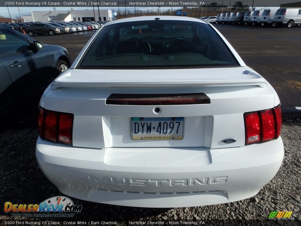 2000 Ford Mustang V6 Coupe Crystal White / Dark Charcoal Photo #3