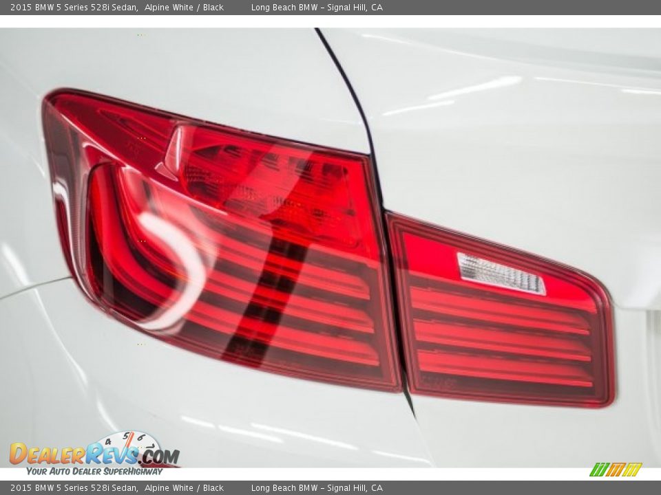 2015 BMW 5 Series 528i Sedan Alpine White / Black Photo #18