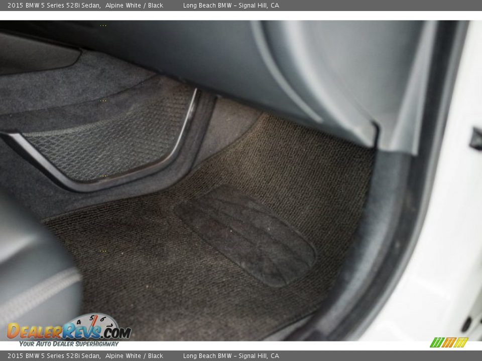 2015 BMW 5 Series 528i Sedan Alpine White / Black Photo #19