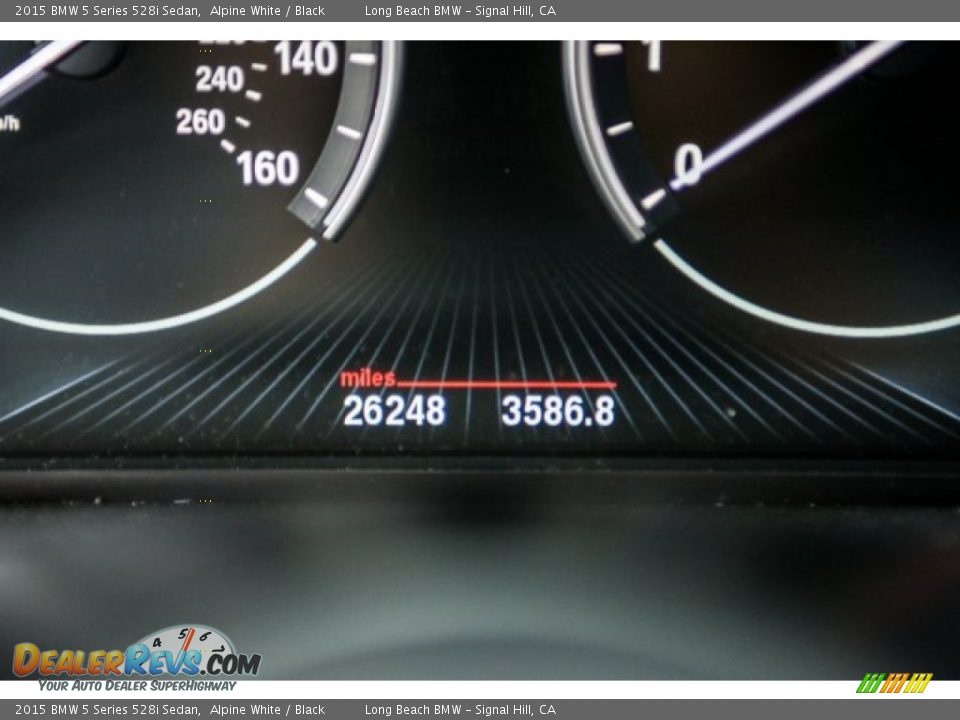 2015 BMW 5 Series 528i Sedan Alpine White / Black Photo #26