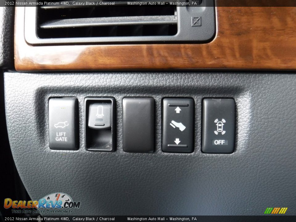 2012 Nissan Armada Platinum 4WD Galaxy Black / Charcoal Photo #26