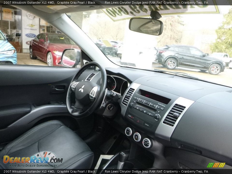 2007 Mitsubishi Outlander XLS 4WD Graphite Gray Pearl / Black Photo #10
