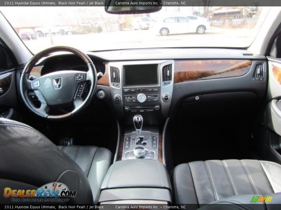 2011 Hyundai Equus Ultimate Black Noir Pearl / Jet Black Photo #13
