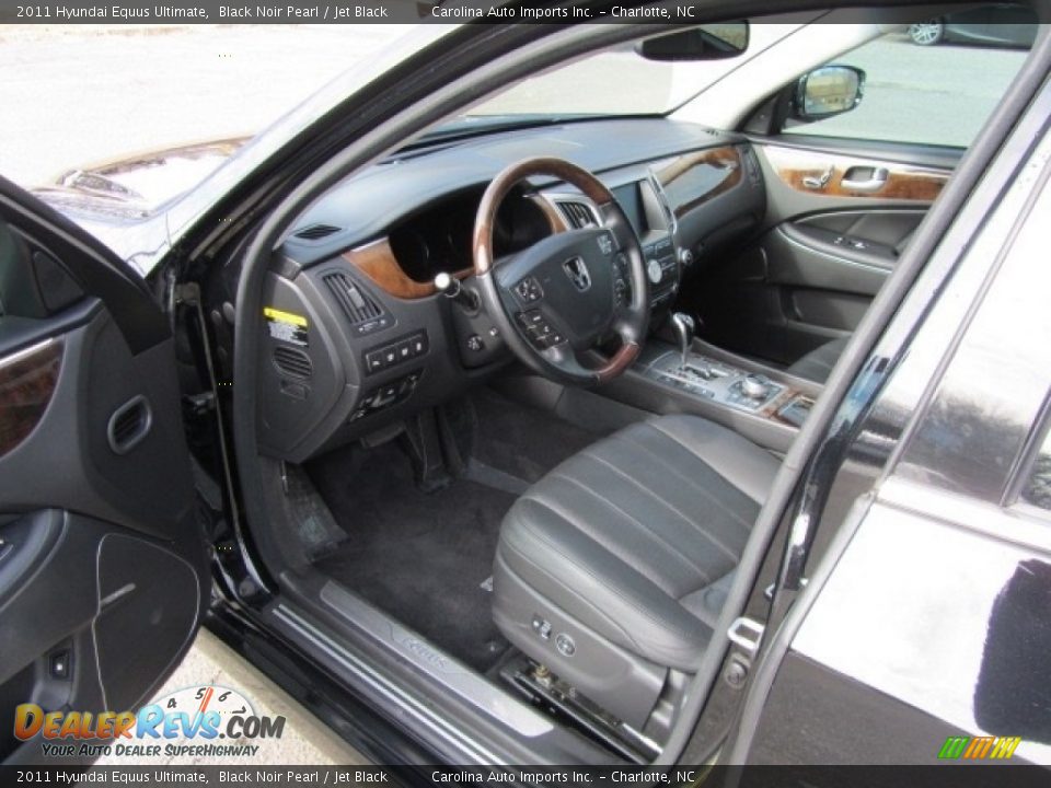 2011 Hyundai Equus Ultimate Black Noir Pearl / Jet Black Photo #17