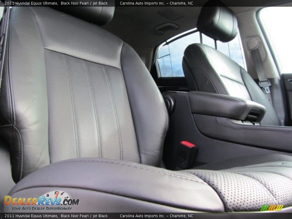 2011 Hyundai Equus Ultimate Black Noir Pearl / Jet Black Photo #24