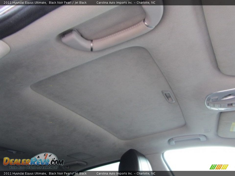 2011 Hyundai Equus Ultimate Black Noir Pearl / Jet Black Photo #25