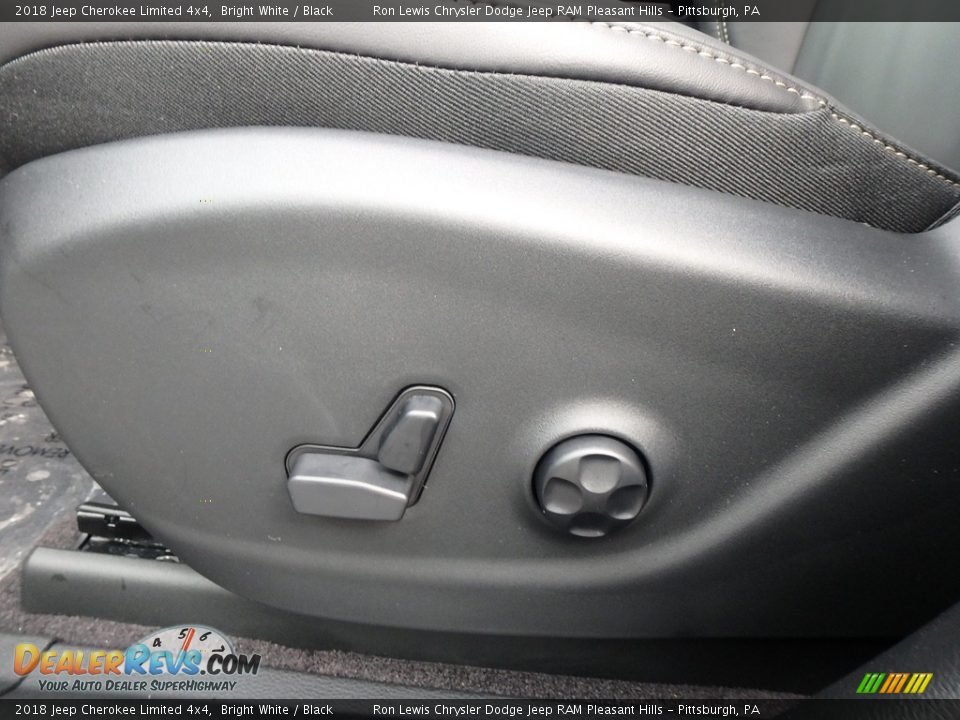 2018 Jeep Cherokee Limited 4x4 Bright White / Black Photo #15