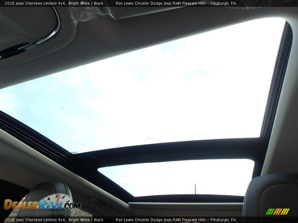 2018 Jeep Cherokee Limited 4x4 Bright White / Black Photo #16