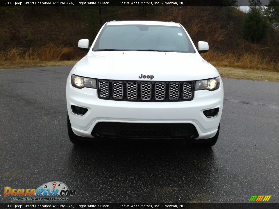 2018 Jeep Grand Cherokee Altitude 4x4 Bright White / Black Photo #3