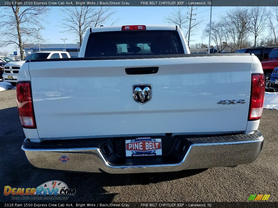 2018 Ram 1500 Express Crew Cab 4x4 Bright White / Black/Diesel Gray Photo #5