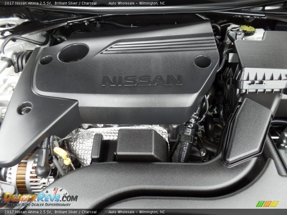 2017 Nissan Altima 2.5 SV Brilliant Silver / Charcoal Photo #6