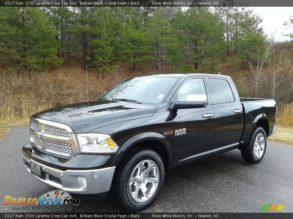 2017 Ram 1500 Laramie Crew Cab 4x4 Brilliant Black Crystal Pearl / Black Photo #2