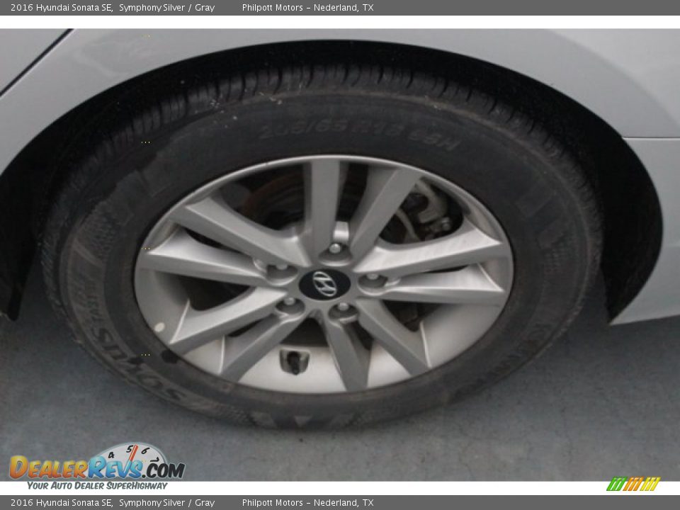 2016 Hyundai Sonata SE Symphony Silver / Gray Photo #4