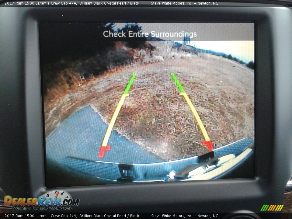 2017 Ram 1500 Laramie Crew Cab 4x4 Brilliant Black Crystal Pearl / Black Photo #21