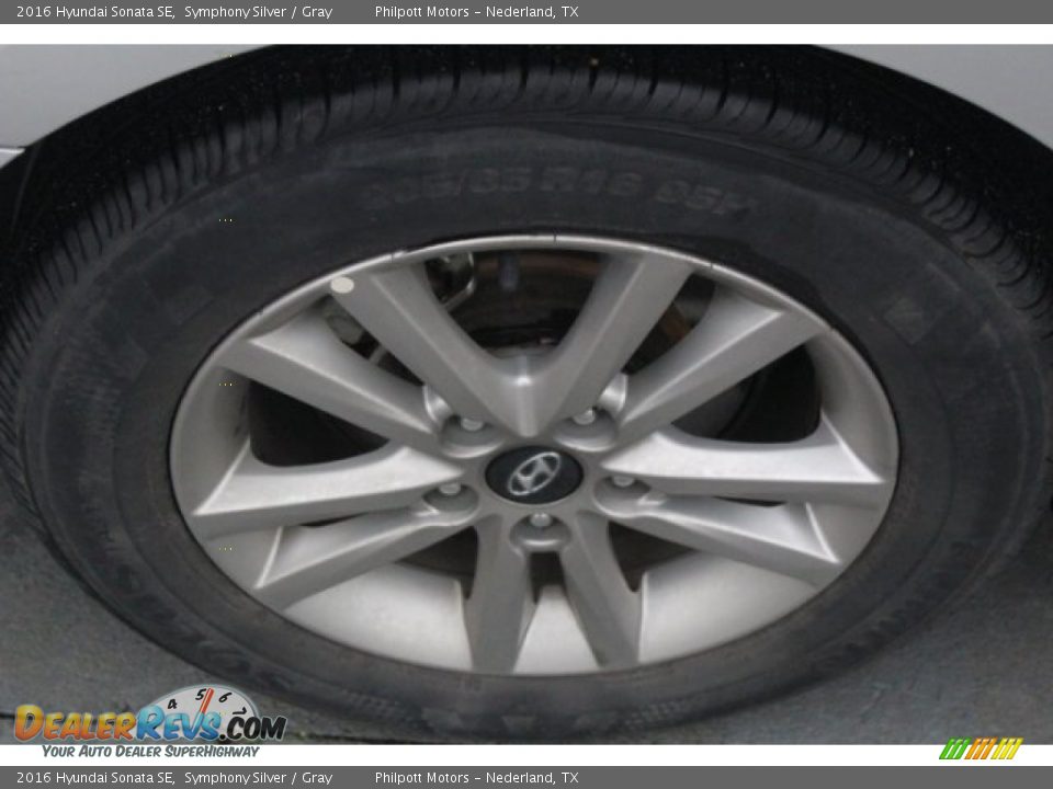 2016 Hyundai Sonata SE Symphony Silver / Gray Photo #9