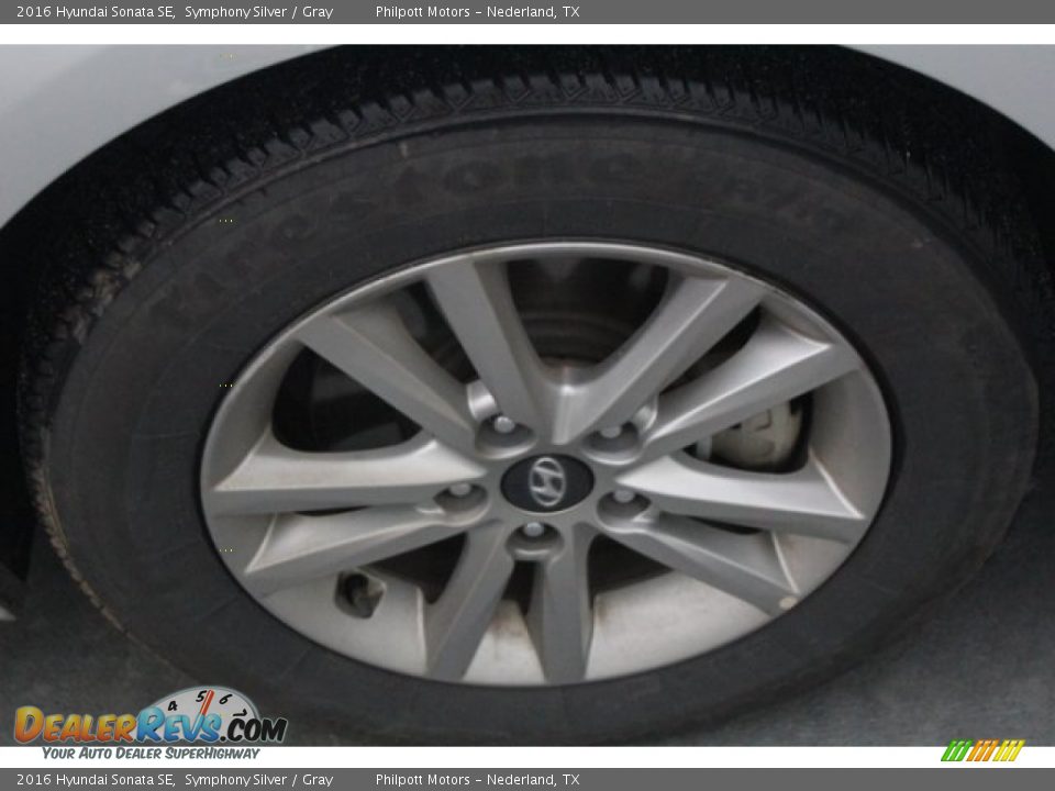 2016 Hyundai Sonata SE Symphony Silver / Gray Photo #10